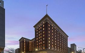Hotel Fort Des Moines, Curio Collection By Hilton